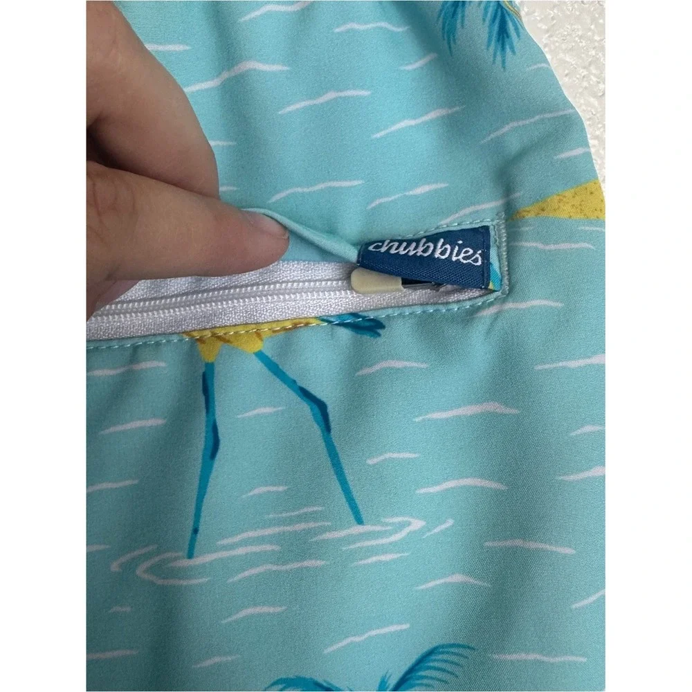 chubbies Mens Medium The Flarrots‎ 7 Inch Swim Trunk Aqua Flamingo and Hibiscus